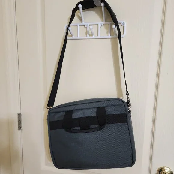 Computer Case - Picture 2 of 2